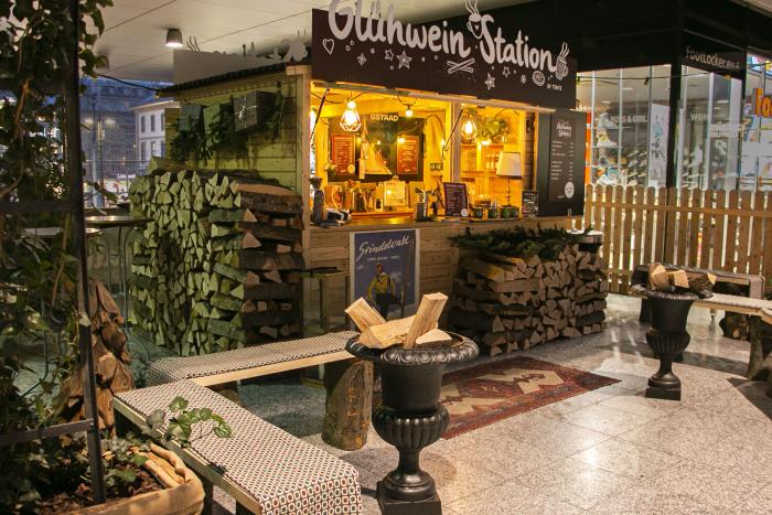 Gluehwein Station