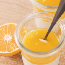 Panna Coco mit Zimt und Mandarinen