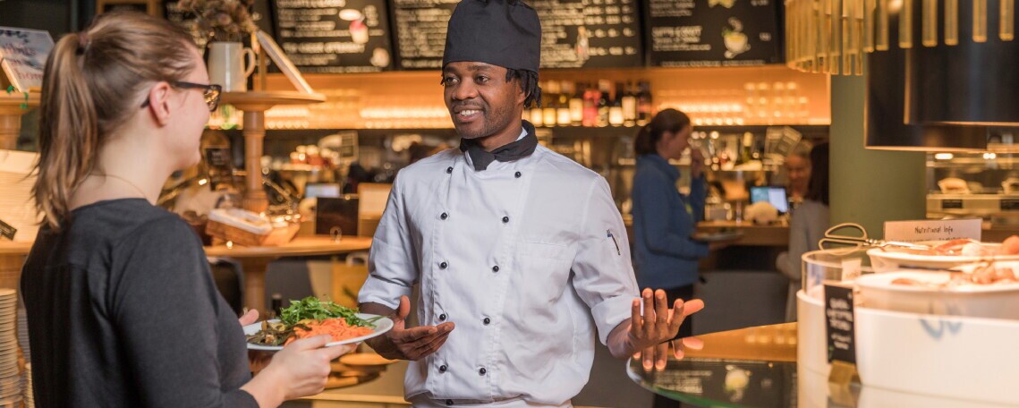 Collaborateur*trice en cuisine de production 50%, 1. portrait